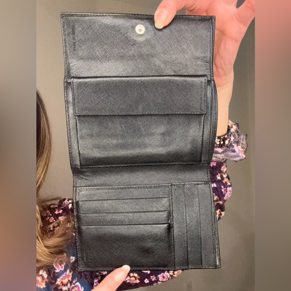 Prada Saffiano leather flap wallet with COA EUC - Picture 10 of 15